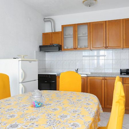 Apartments By The Sea Poljica, Trogir - 19316 Marina Δωμάτιο φωτογραφία