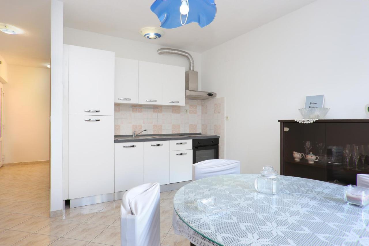 Apartments By The Sea Poljica, Trogir - 19316 Marina Εξωτερικό φωτογραφία