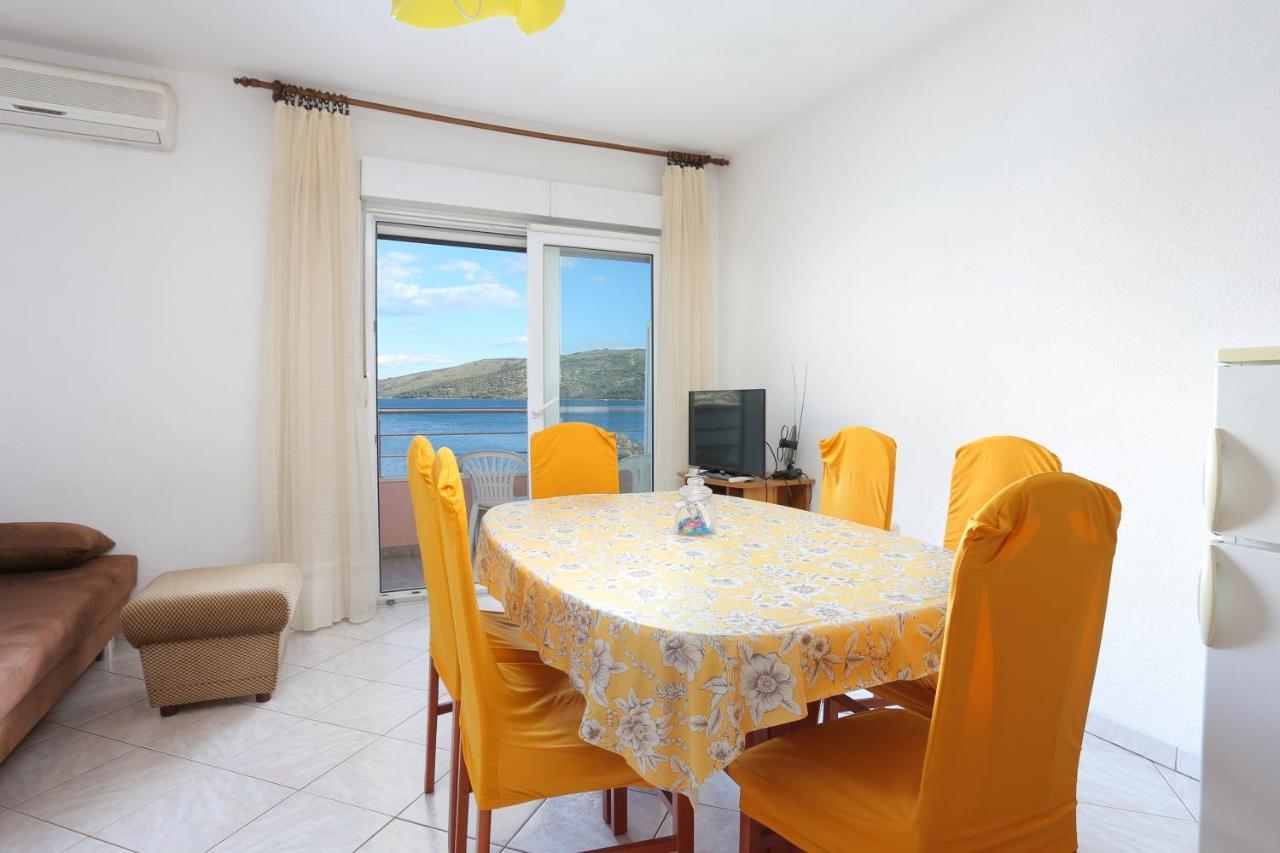 Apartments By The Sea Poljica, Trogir - 19316 Marina Εξωτερικό φωτογραφία